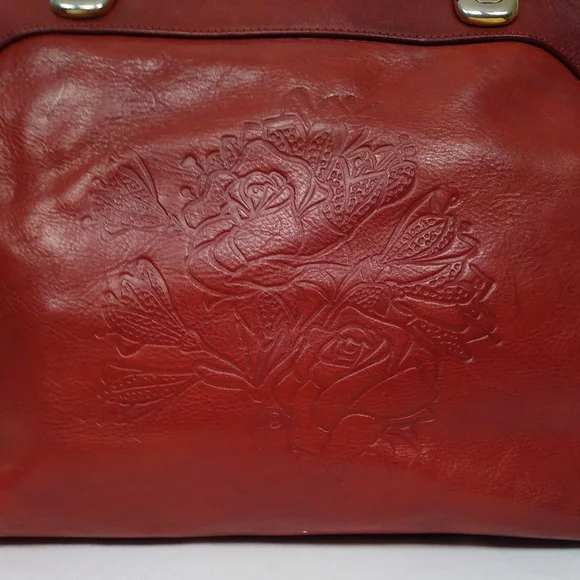 Vintage Marino Orlandi Italian Red Leather Embossed Floral Shoulder Bag - Picture 3 of 14